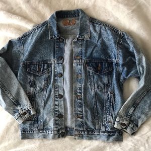 Vintage Acid Wash Levi’s Jean Jacket